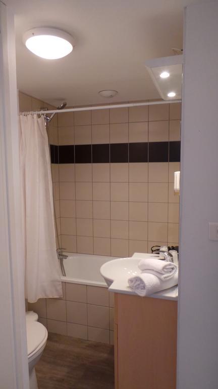 Studio Bath,565695762:JPEG